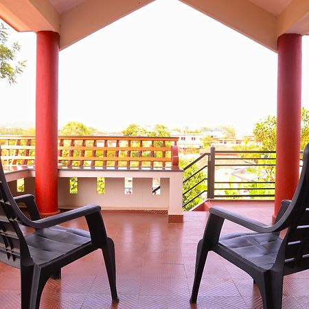 Coorg Girinivas Deluxe Homestay-Wi-Fi Madikeri Eksteriør bilde